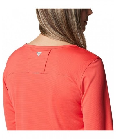 Women's W Skiff Guide Ls Knit Red Hibiscus $14.16 Activewear