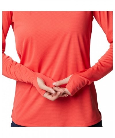 Women's W Skiff Guide Ls Knit Red Hibiscus $14.16 Activewear